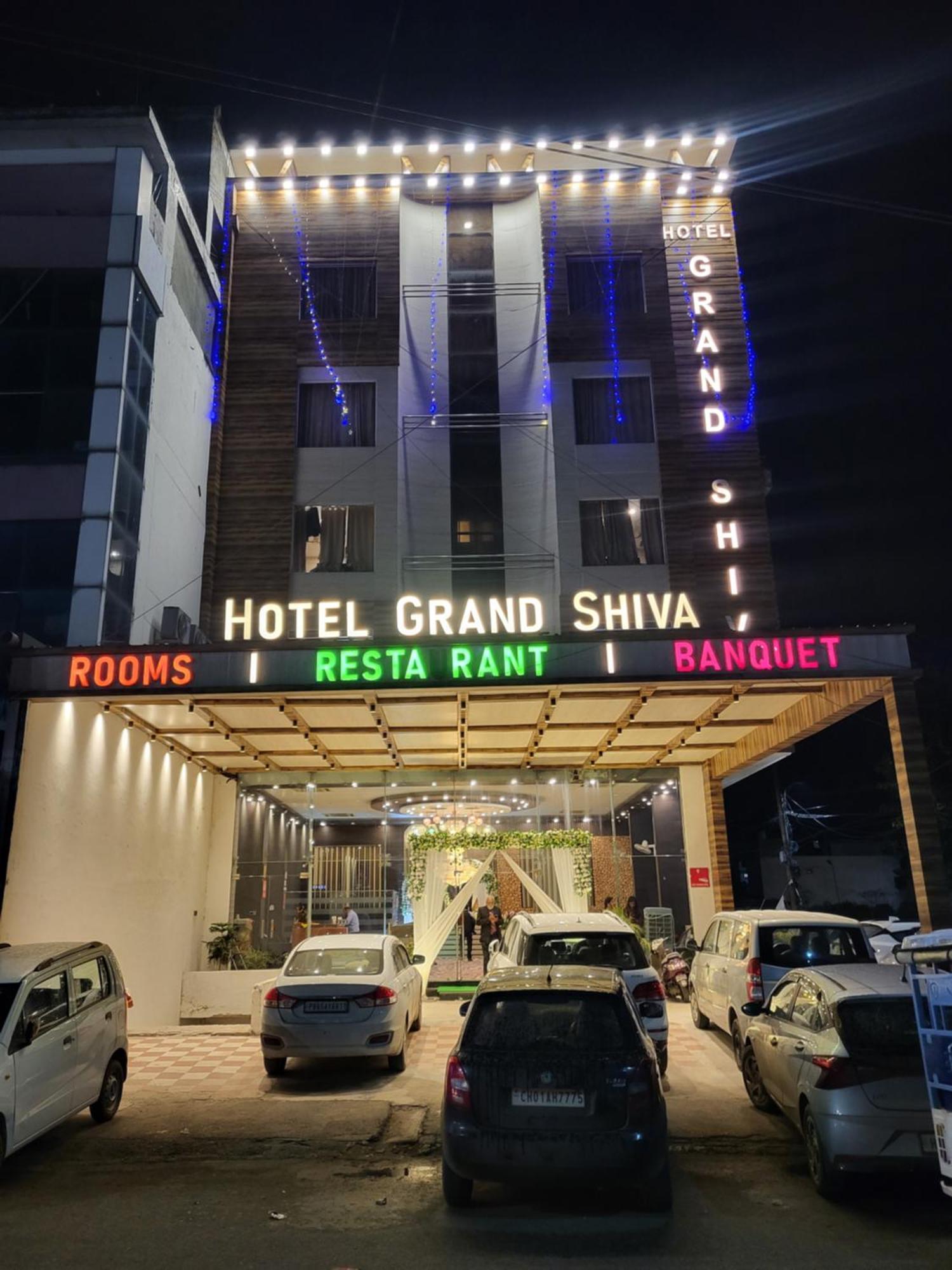Oaktel Hotel Grand Shiva Near Ganga Ghat Haridwār Exterior photo